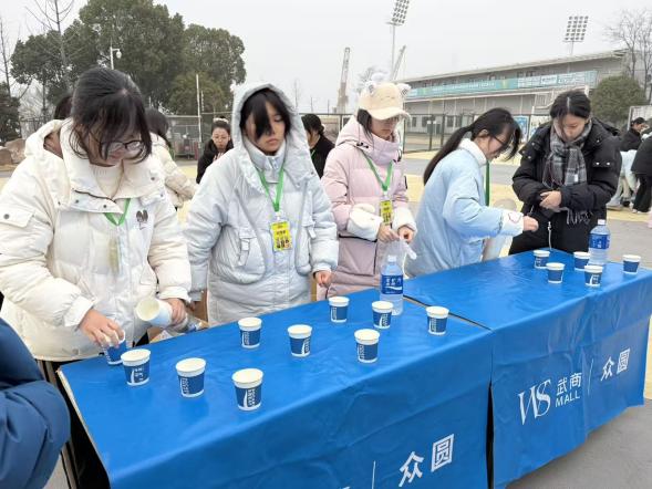 72872521174549e44c282c8b5025d50b