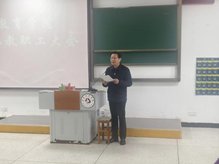 d90179efe0eaf0c1af6da73a7e1c7fee